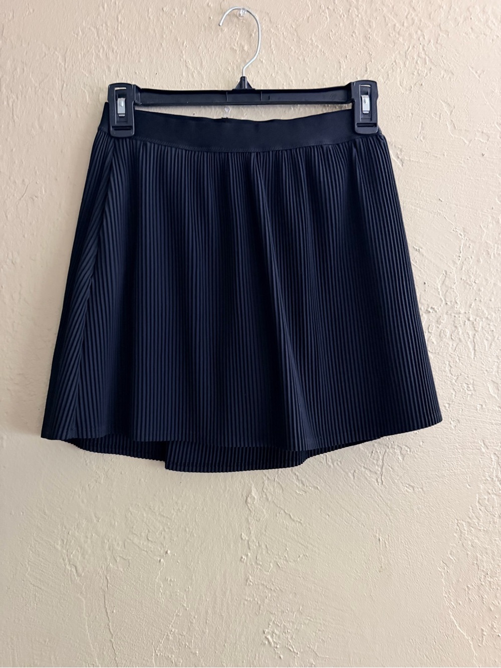 all in motion Black Pleated Kids Shorts